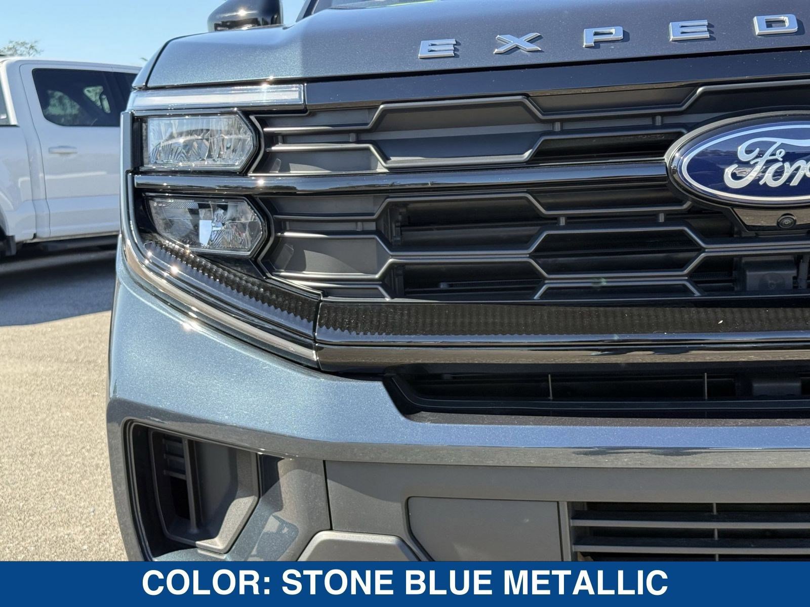 Certified 2025 Ford Expedition Active image 10