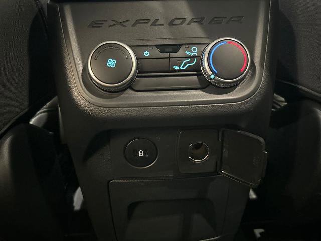 Certified 2025 Ford Explorer Active image 30