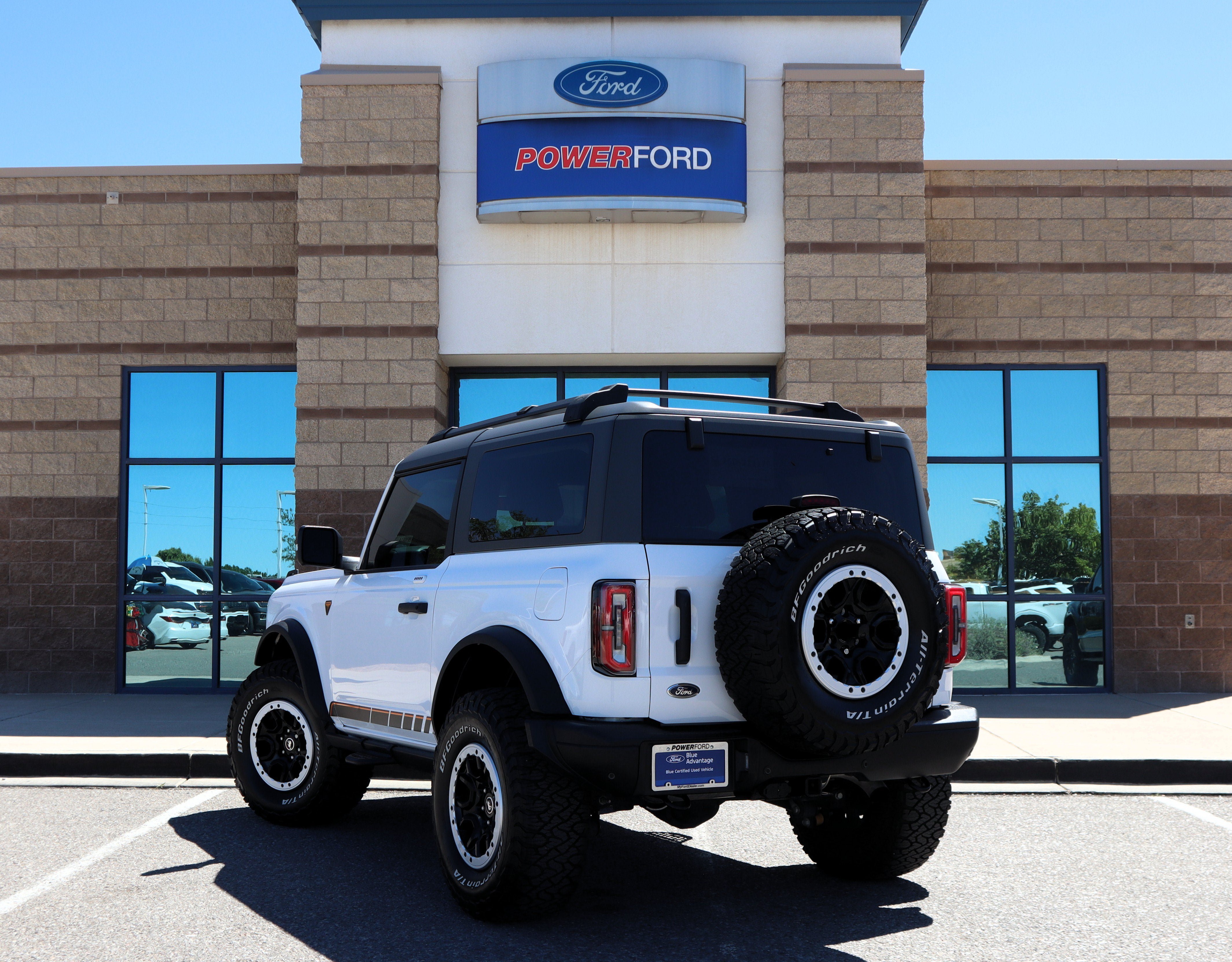 Certified 2023 Ford Bronco Badlands w/ Sasquatch Package AWD/4WD image 8
