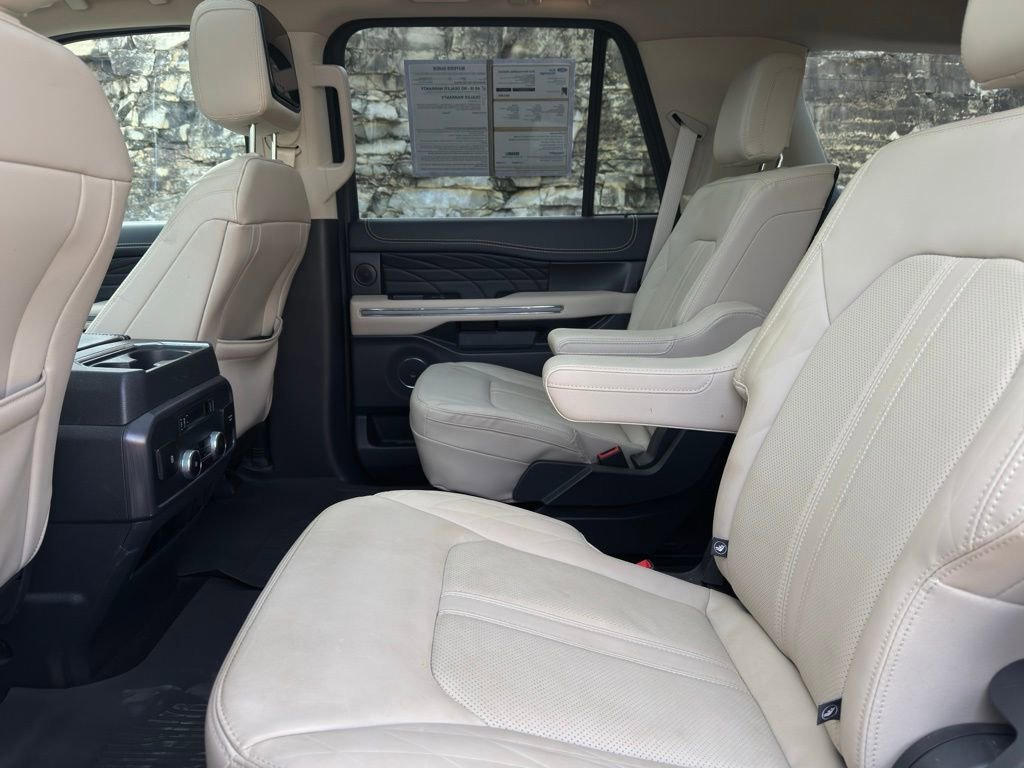Certified 2023 Ford Expedition Platinum image 13