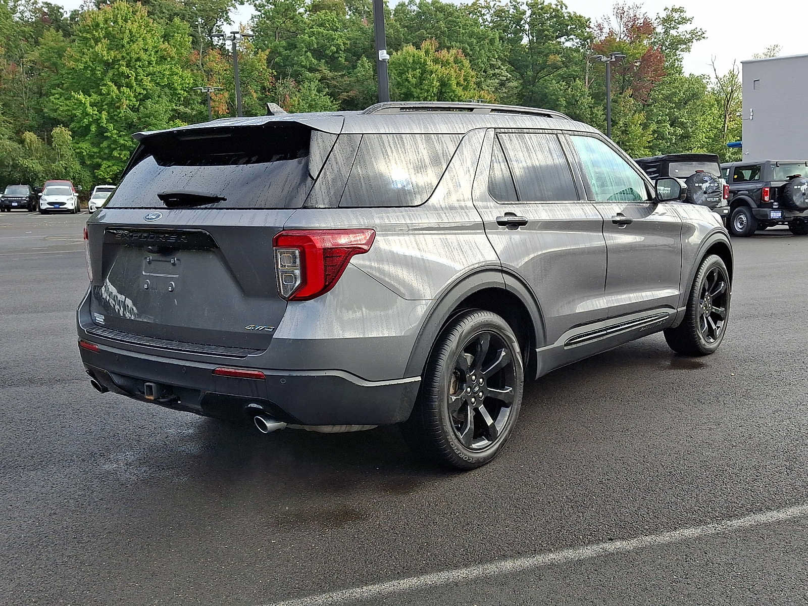 Certified 2023 Ford Explorer ST-Line w/ Class IV Trailer Tow Package AWD/4WD image 6
