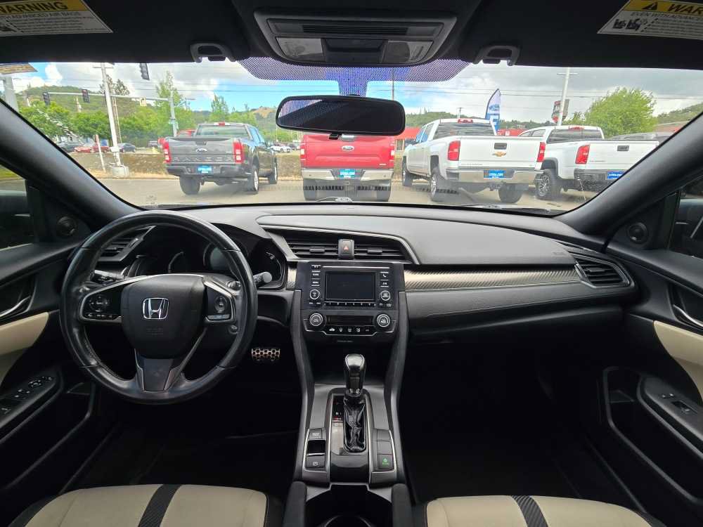 Used 2018 Honda Civic Sport image 16