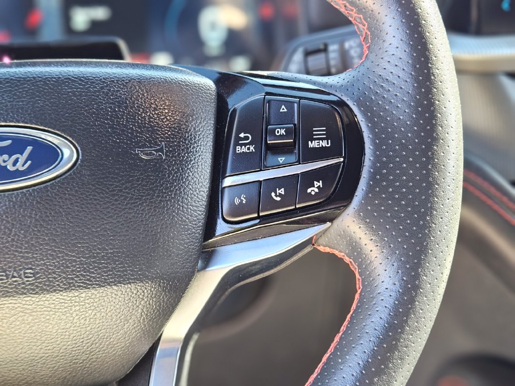 Certified 2025 Ford Explorer ST-Line AWD/4WD image 31