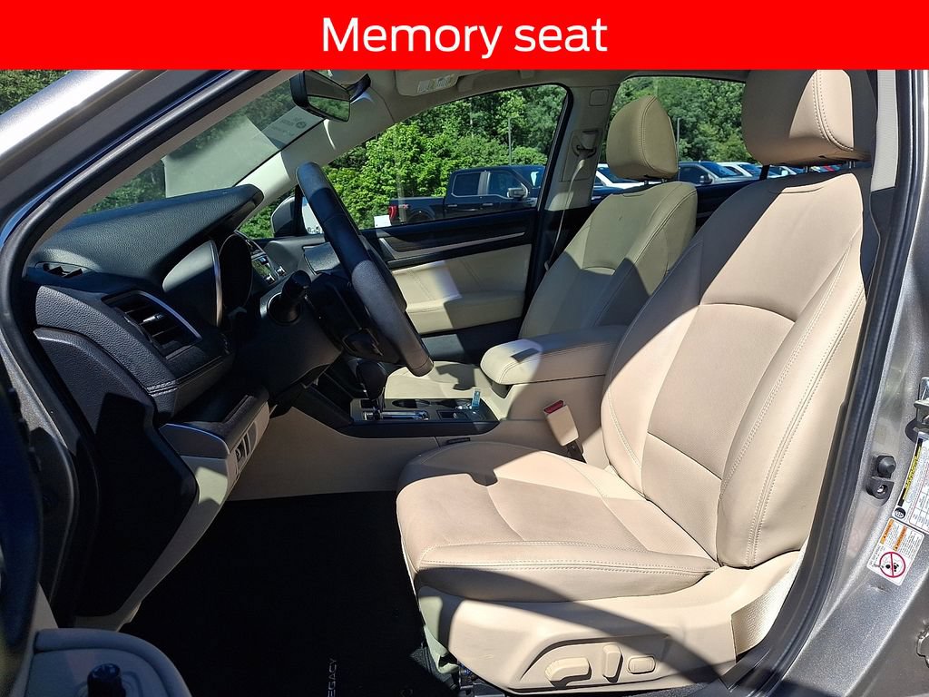 Used 2018 Subaru Legacy 3.6R Limited AWD/4WD image 12
