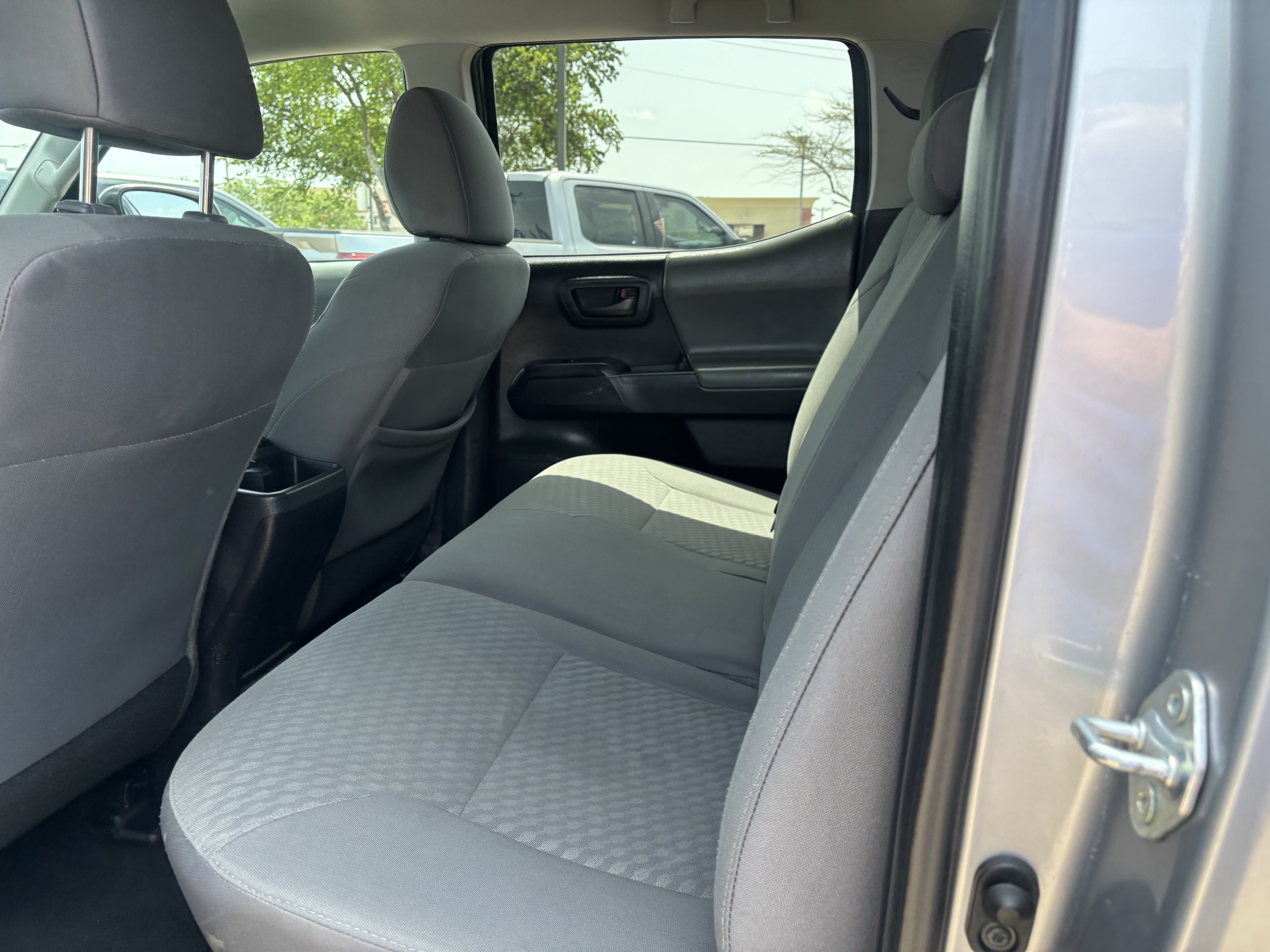 Used 2021 Toyota Tacoma SR w/ SR Convenience Package RWD image 15