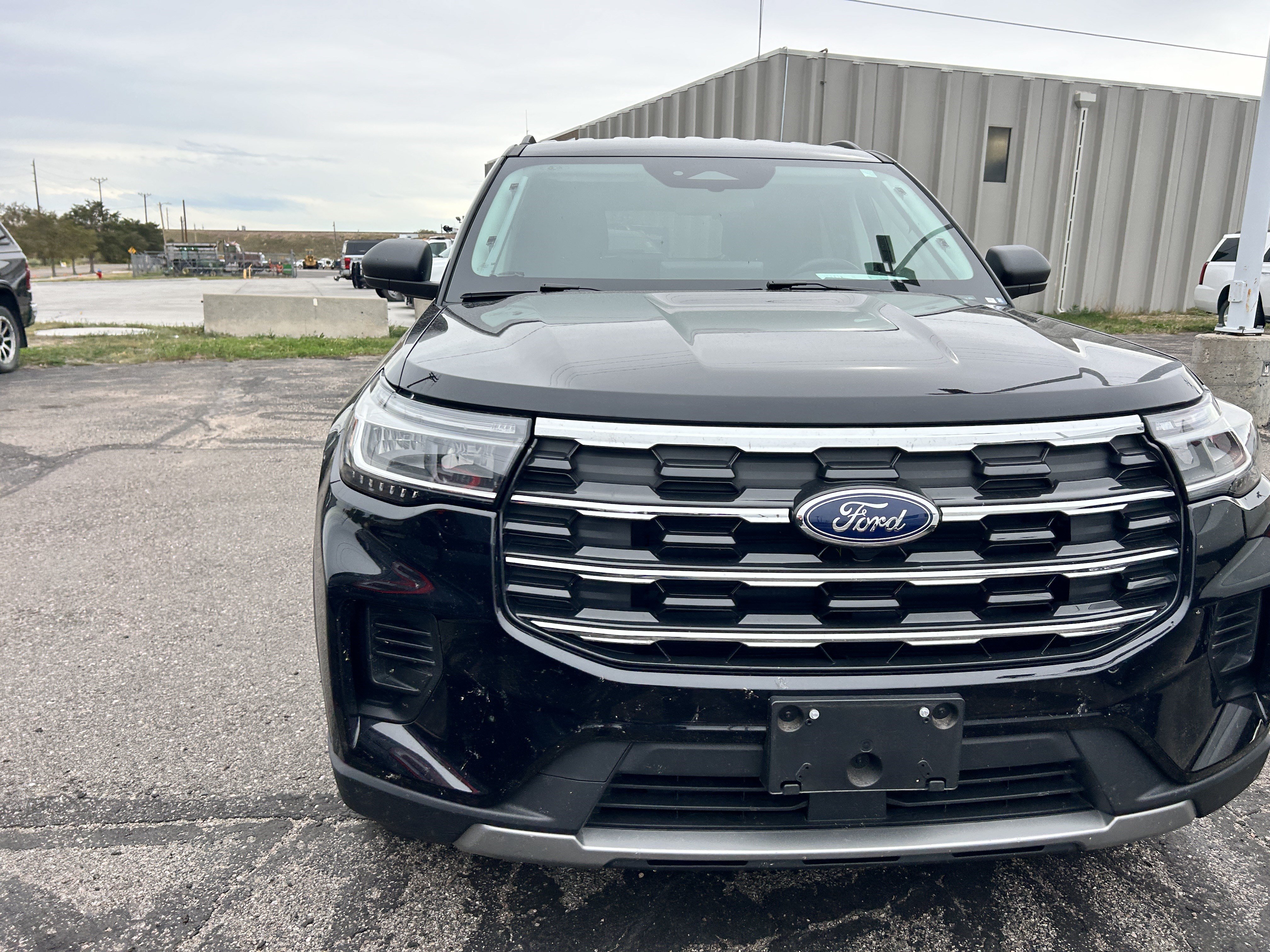 Certified 2025 Ford Explorer Active AWD/4WD image 9