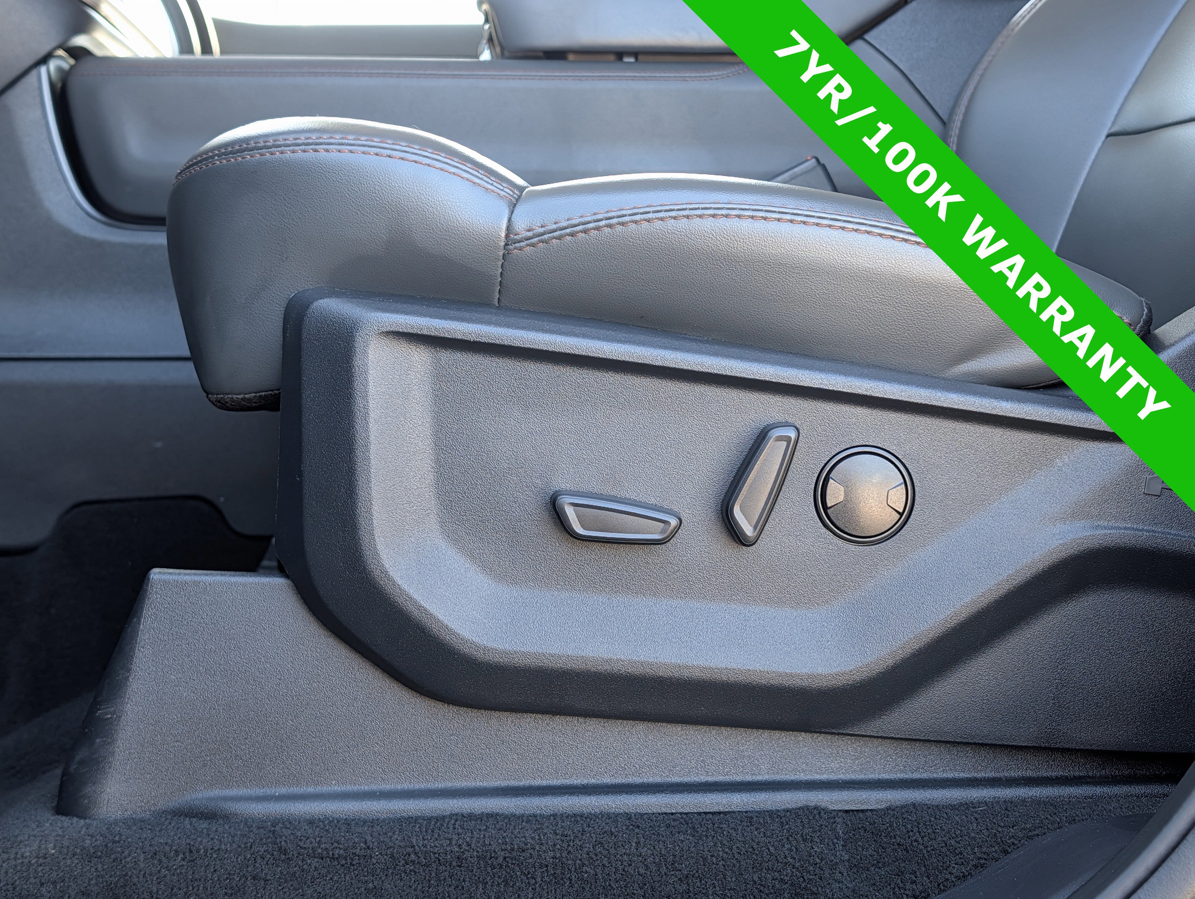 Certified 2025 Ford Expedition Max Active image 26