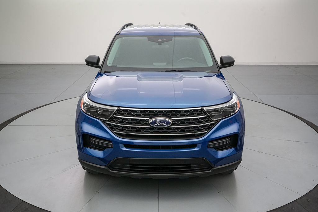 Certified 2023 Ford Explorer XLT w/ Class IV Trailer Tow Package AWD/4WD image 9