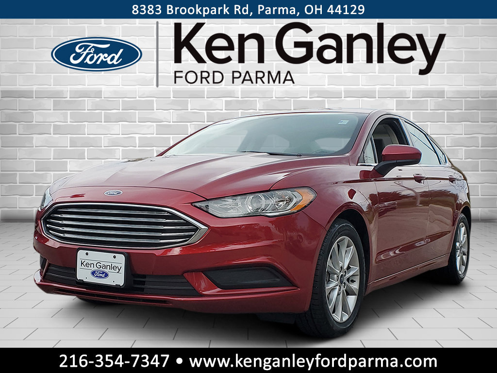 Certified 2017 Ford Fusion SE w/ Fusion SE Technology Package FWD image 1