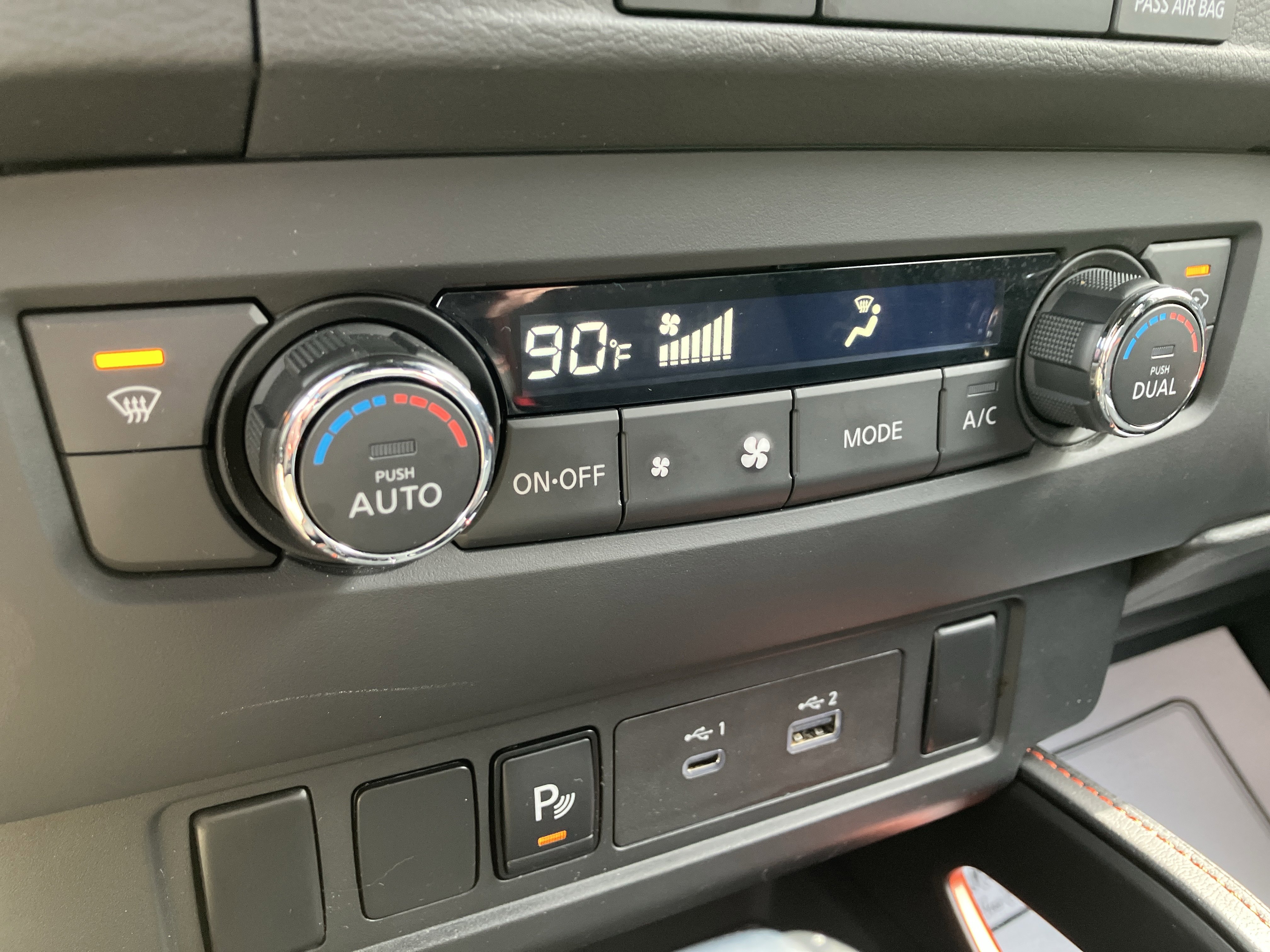 Used 2024 Nissan Frontier PRO-4X w/ Technology Package image 19