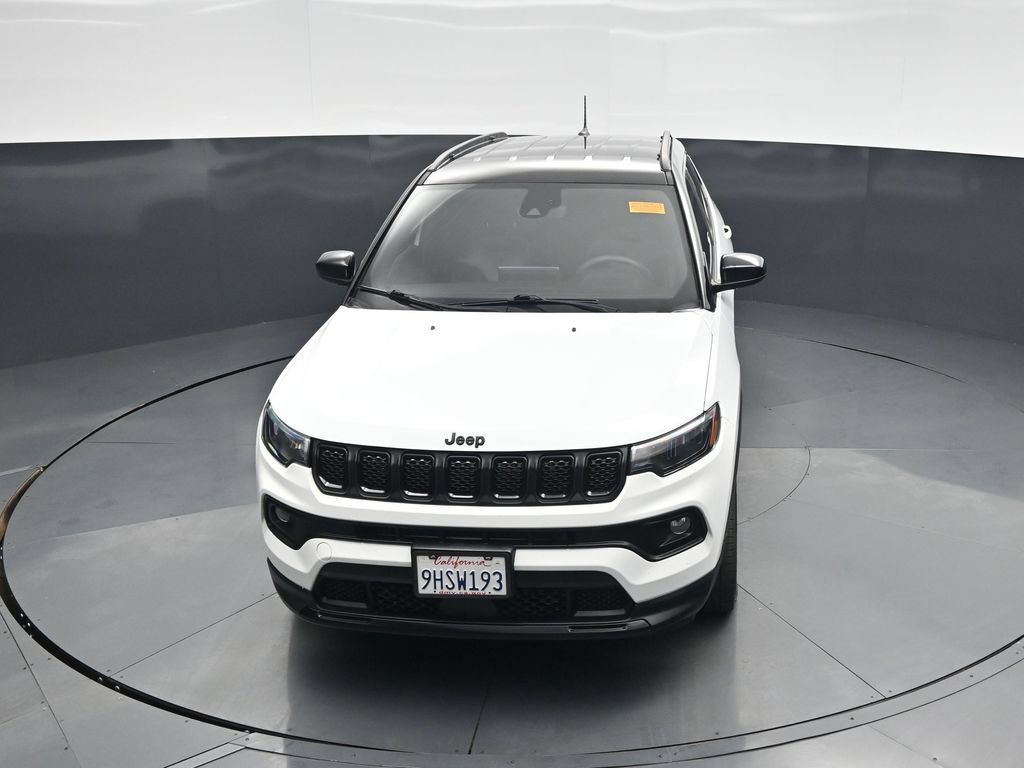 Used 2023 Jeep Compass Latitude AWD/4WD image 33