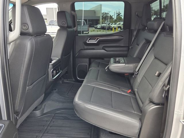 Used 2024 GMC Sierra 1500 Elevation w/ Elevation Premium Package AWD/4WD image 13