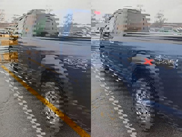 Certified 2019 Ford F150 XLT w/ Equipment Group 302A Luxury image 3