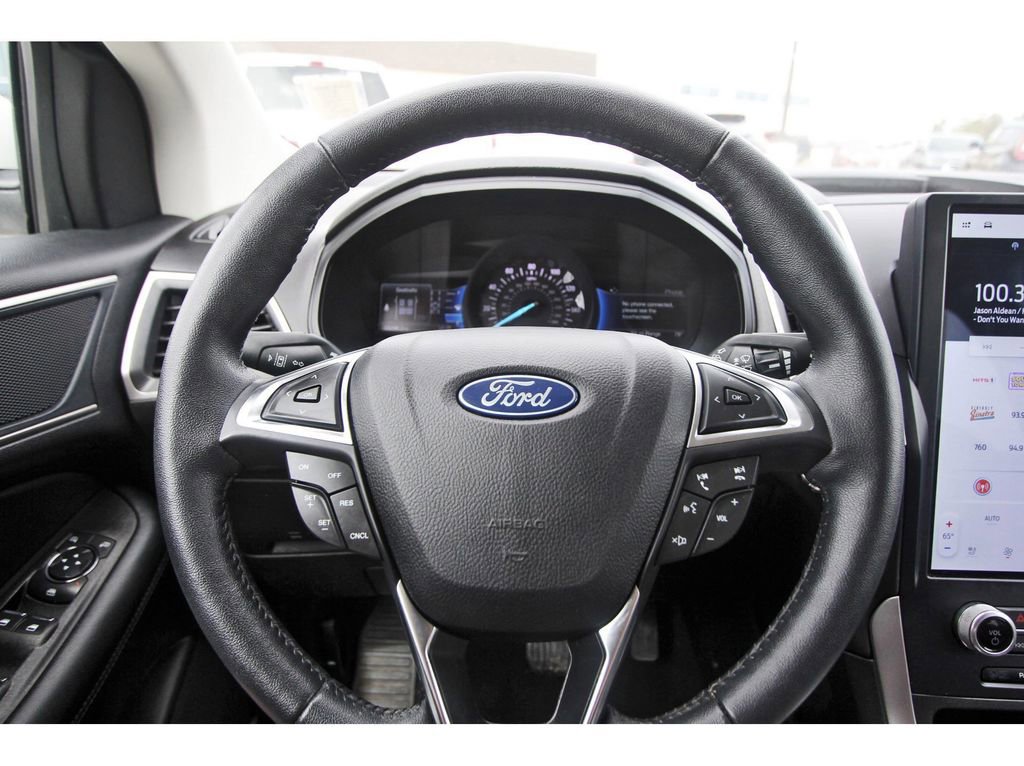 Certified 2022 Ford Edge SEL w/ Convenience Package image 16