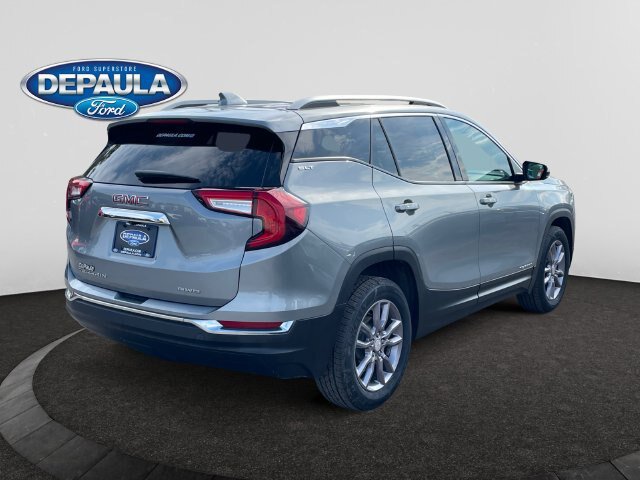 Used 2023 GMC Terrain SLT w/ Infotainment Package II AWD/4WD image 7