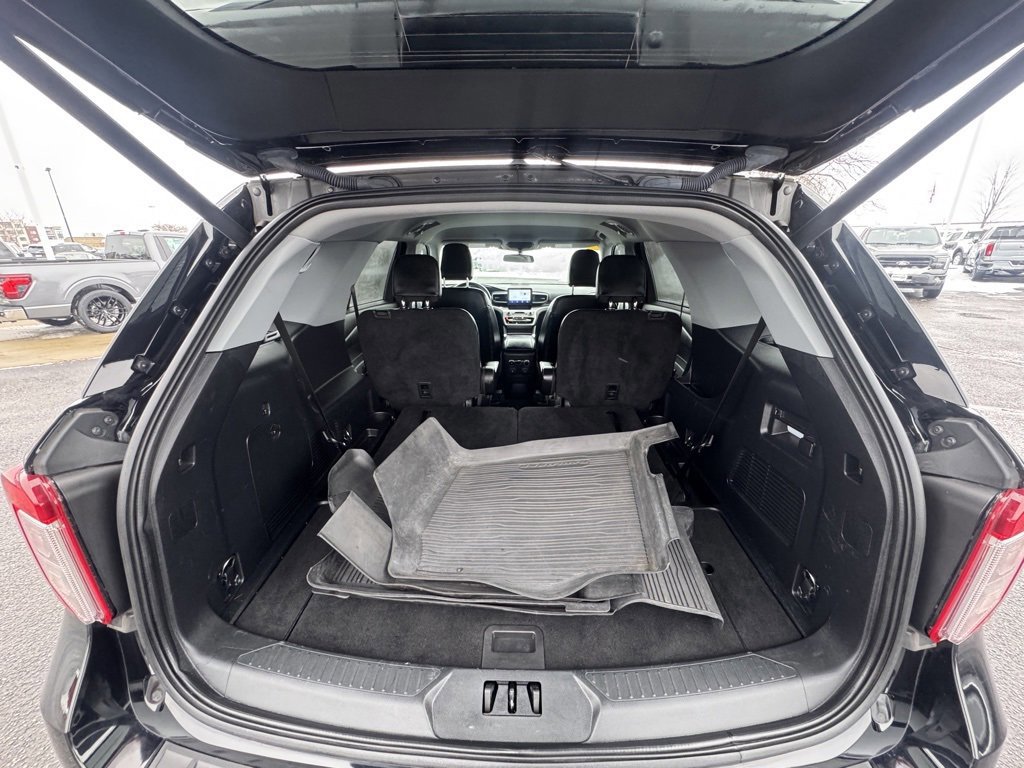 Certified 2023 Ford Explorer XLT w/ Equipment Group 202A image 22
