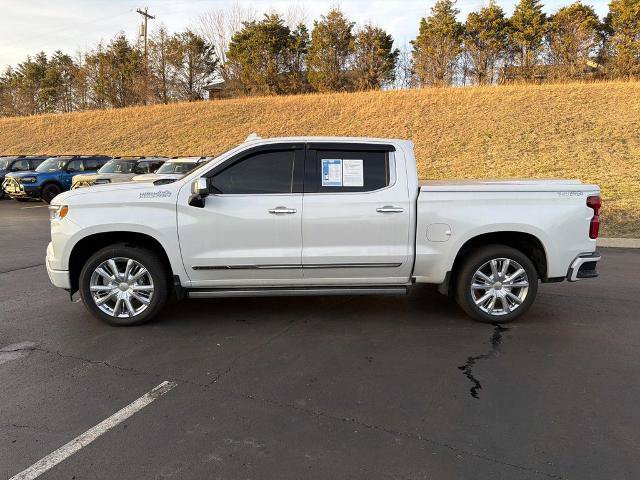 Used 2022 Chevrolet Silverado 1500 High Country w/ High Country Premium Package AWD/4WD image 21