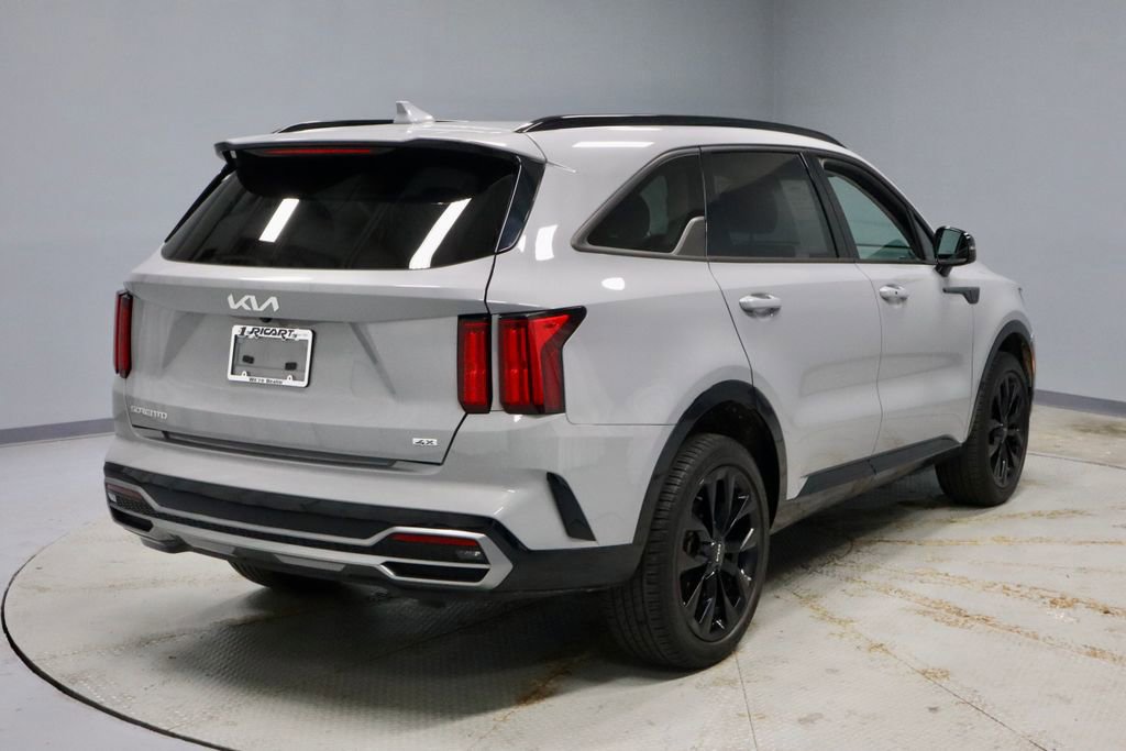 Used 2023 Kia Sorento SX AWD/4WD image 5