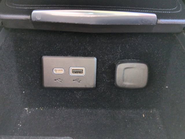 Used 2022 Cadillac XT4 Sport w/ Safety Alert Package image 28