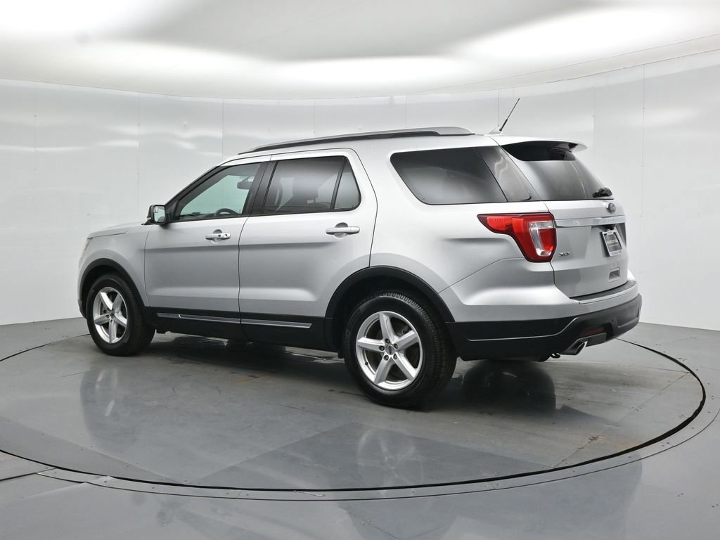 Certified 2018 Ford Explorer XLT w/ Equipment Group 202A image 21