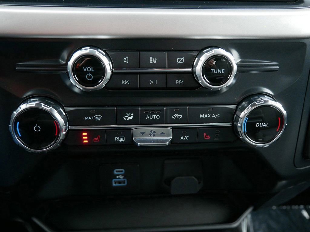 Certified 2022 Ford F150 XLT w/ Equipment Group 302A High image 26