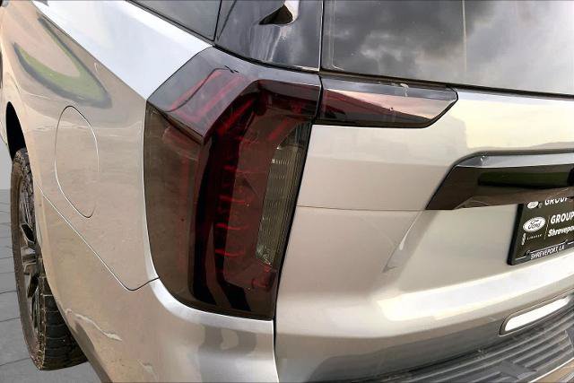 Used 2024 GMC Yukon XL Denali AWD/4WD image 29