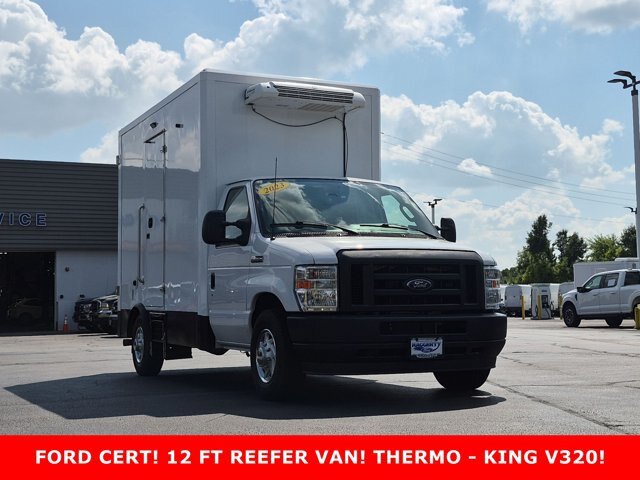 Certified 2023 Ford E-350 and Econoline 350 Super Duty w/ Power Windows & Locks Group RWD image 3