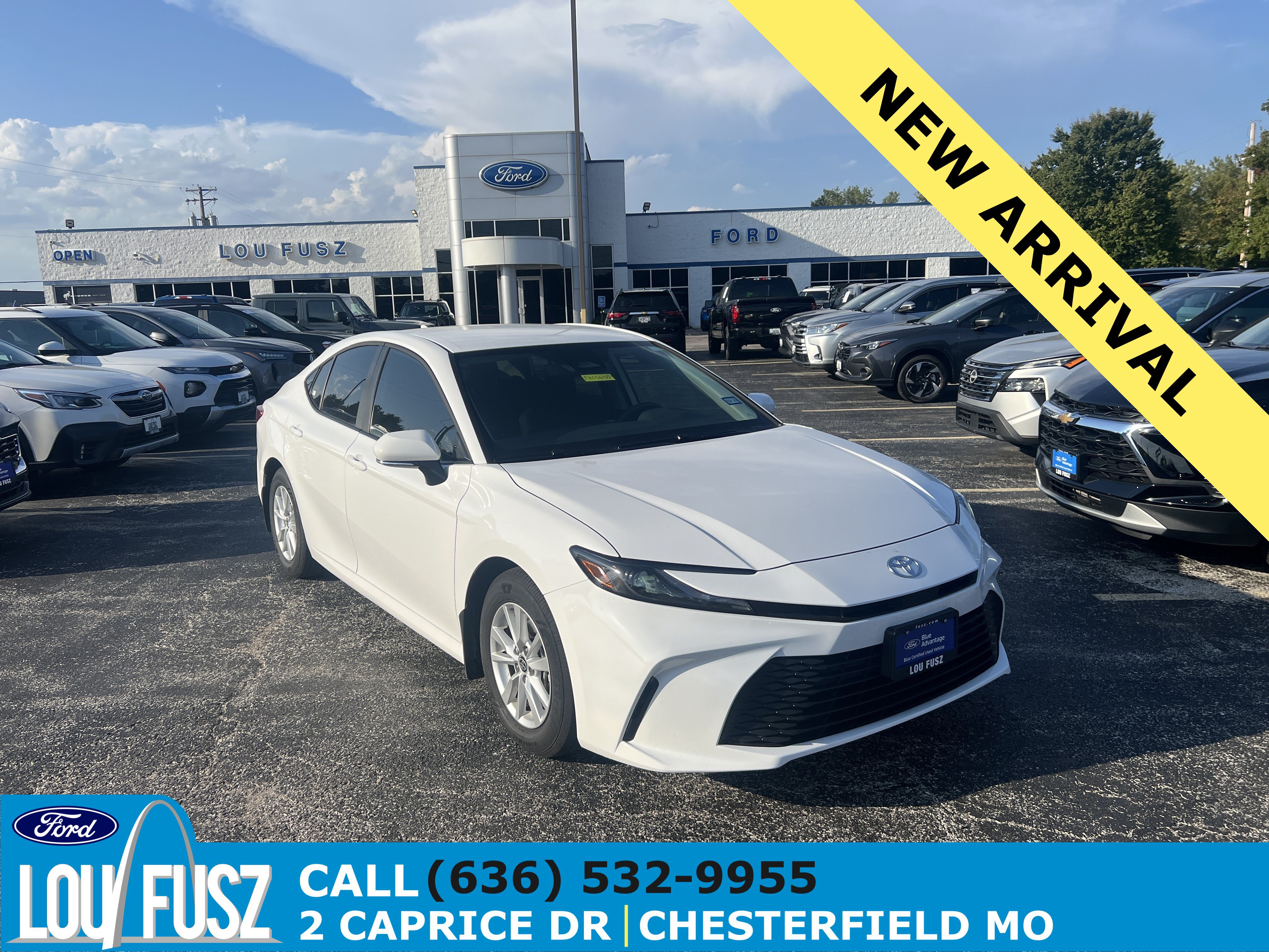 Used 2026 Toyota Camry LE w/ Convenience Package FWD image 1