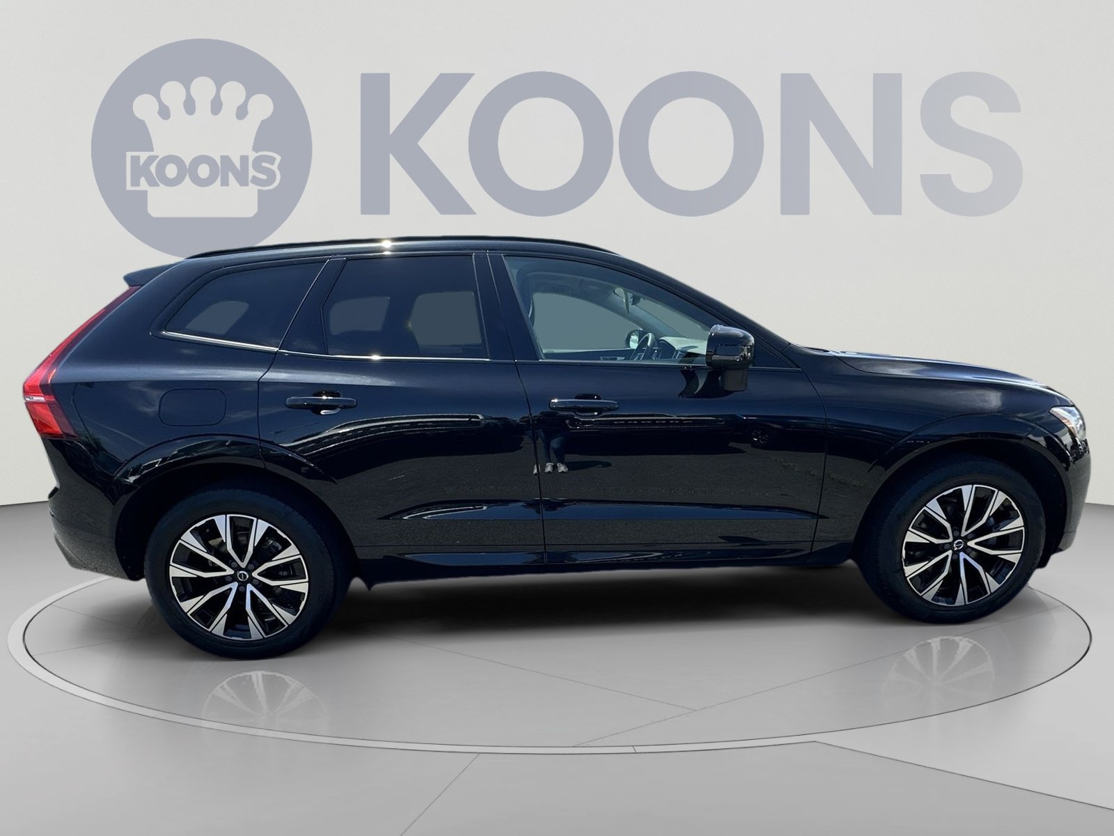 Used 2024 Volvo XC60 B5 Core w/ Climate Package AWD/4WD image 12