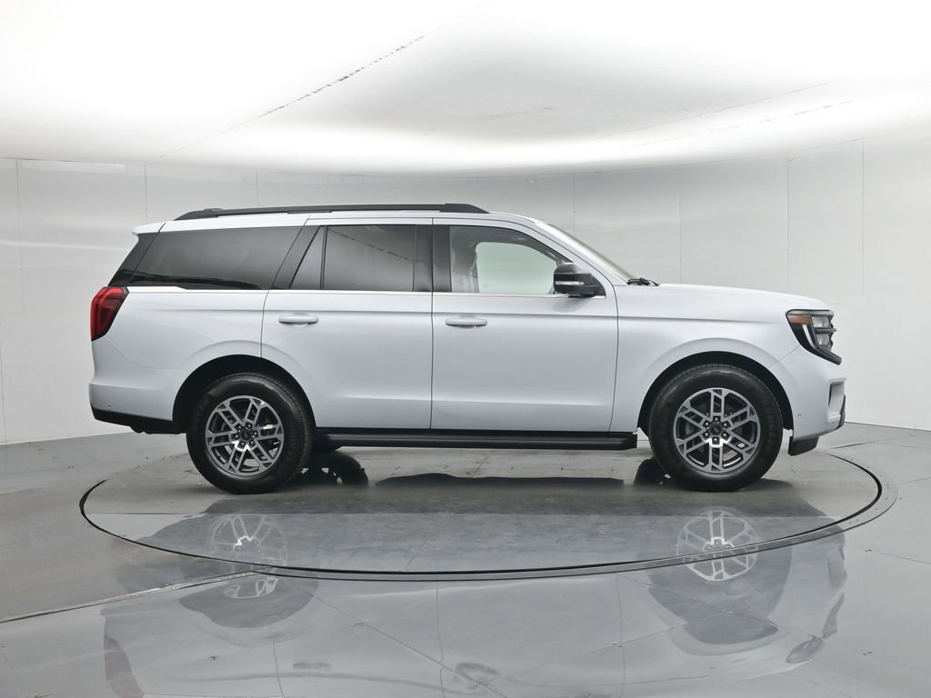 Certified 2025 Ford Expedition Active RWD image 31