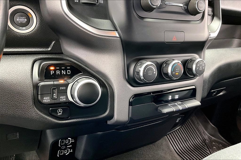 Used 2024 RAM 1500 Big Horn AWD/4WD image 32