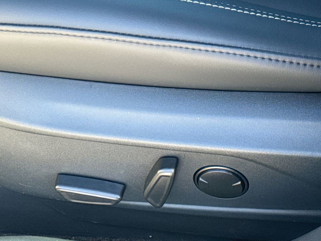 Certified 2025 Ford Mustang Mach-E Select image 26