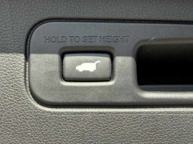 Used 2024 Honda Pilot EX-L image 18