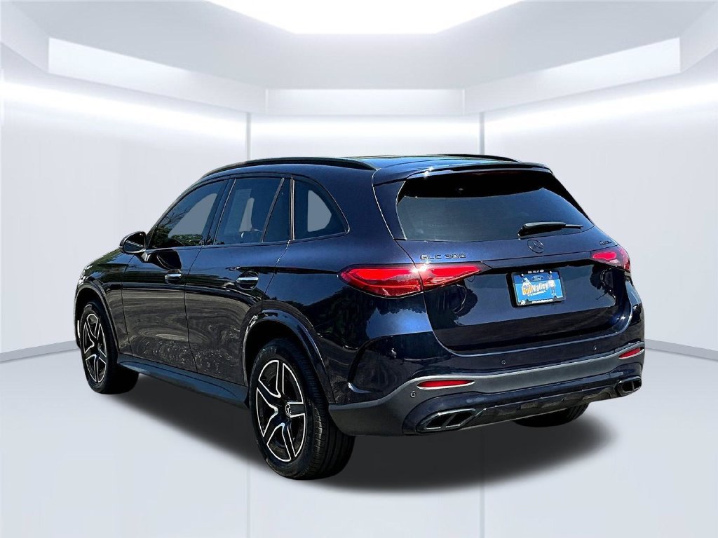 Used 2023 Mercedes-Benz GLC 300 4MATIC image 5