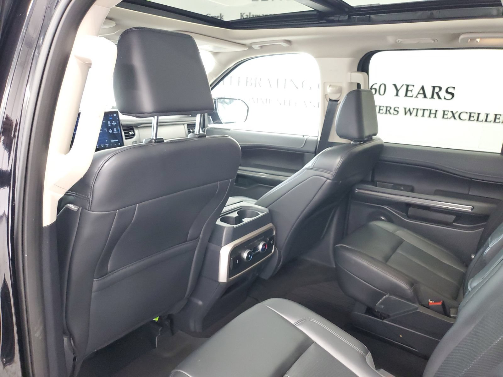 Certified 2024 Ford Expedition XLT AWD/4WD image 29