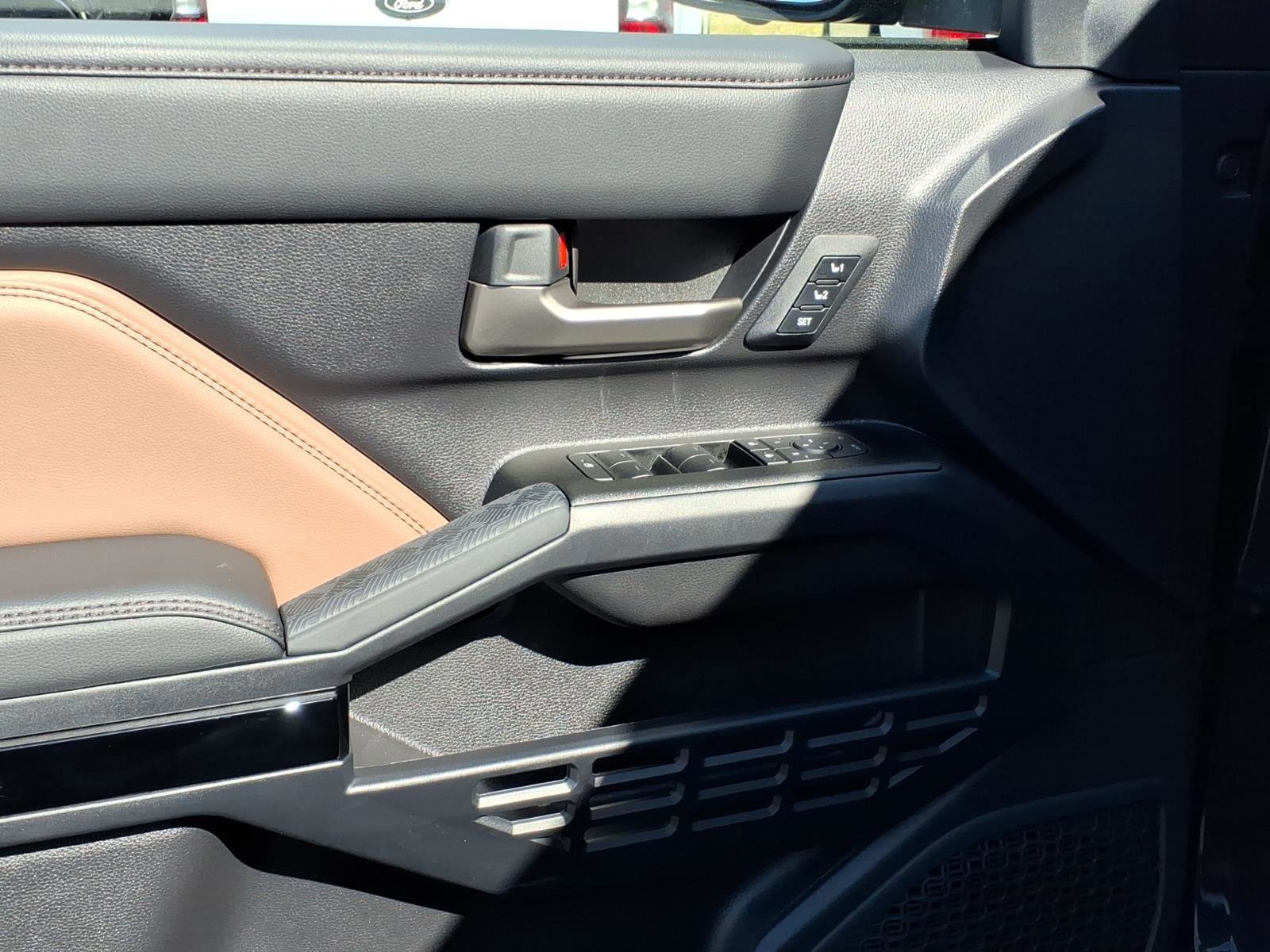 Used 2025 Toyota 4Runner Limited image 10