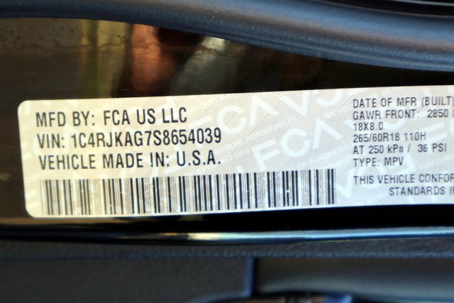 Used 2025 Jeep Grand Cherokee L Laredo image 39