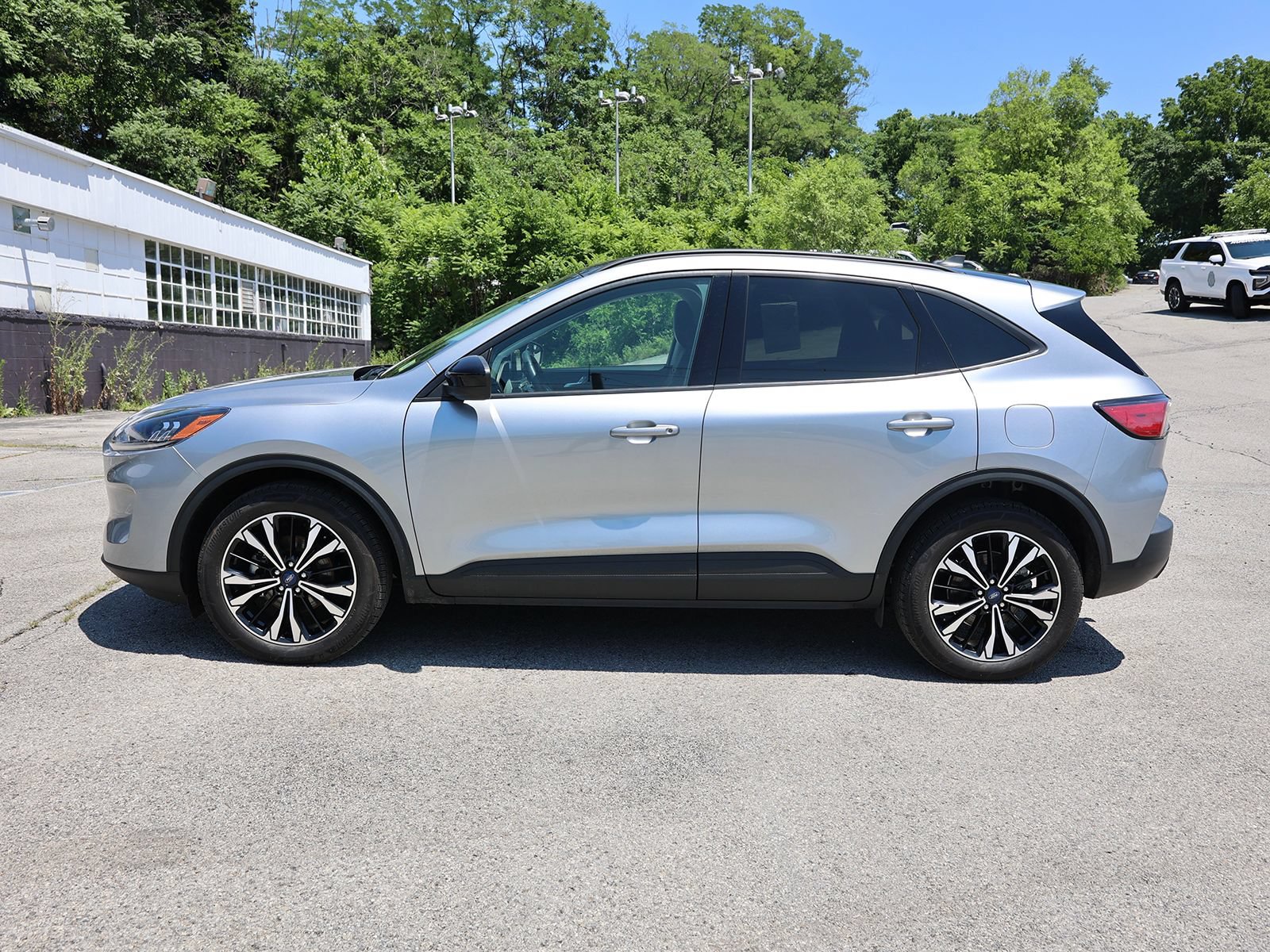 Certified 2022 Ford Escape SEL w/ SEL Stealth AWD Package image 4