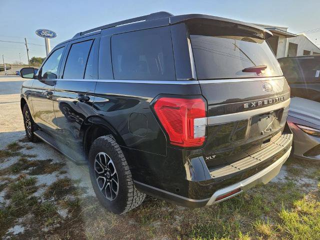 Certified 2024 Ford Expedition XLT RWD image 4