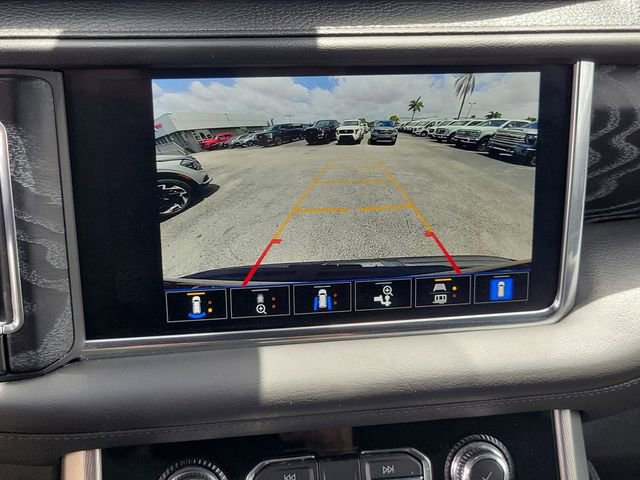 Used 2022 GMC Yukon XL Denali image 27