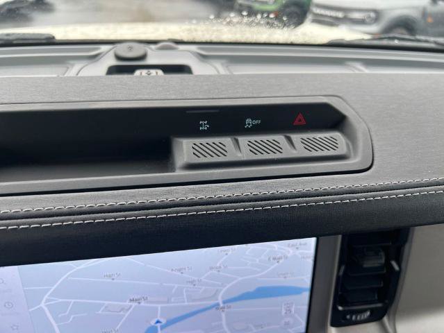 Certified 2025 Ford Bronco Outer Banks AWD/4WD image 30