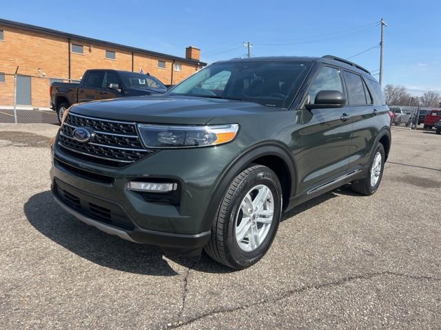 Certified 2024 Ford Explorer XLT w/ Equipment Group 202A image 6