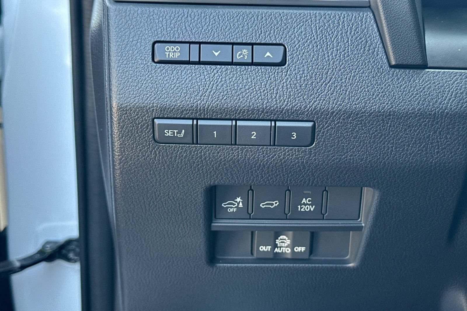 Used 2025 Lexus GX 550 w/ Accessory Package (Z1) AWD/4WD image 43