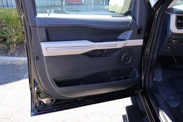 Certified 2023 Ford Expedition Limited AWD/4WD image 11