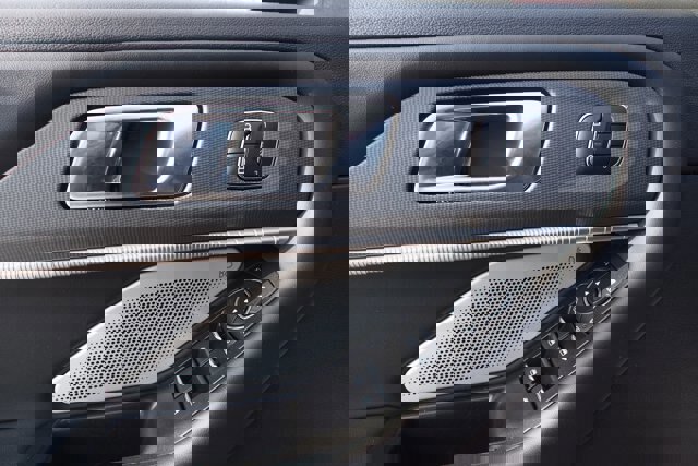 Certified 2025 Ford Explorer ST image 22