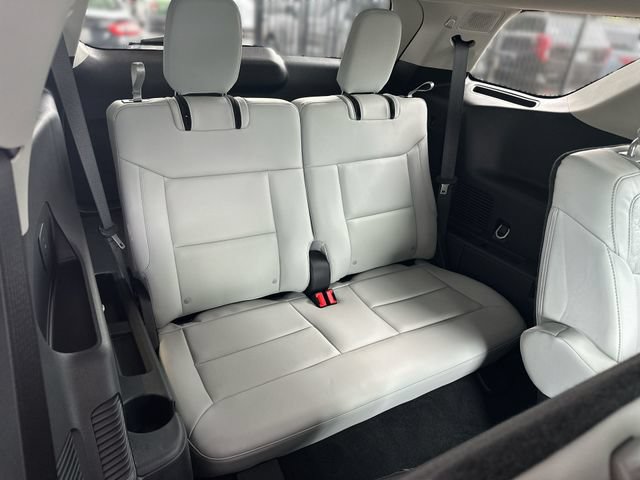 Certified 2026 Ford Explorer Platinum w/ LUX Leather Package AWD/4WD image 24
