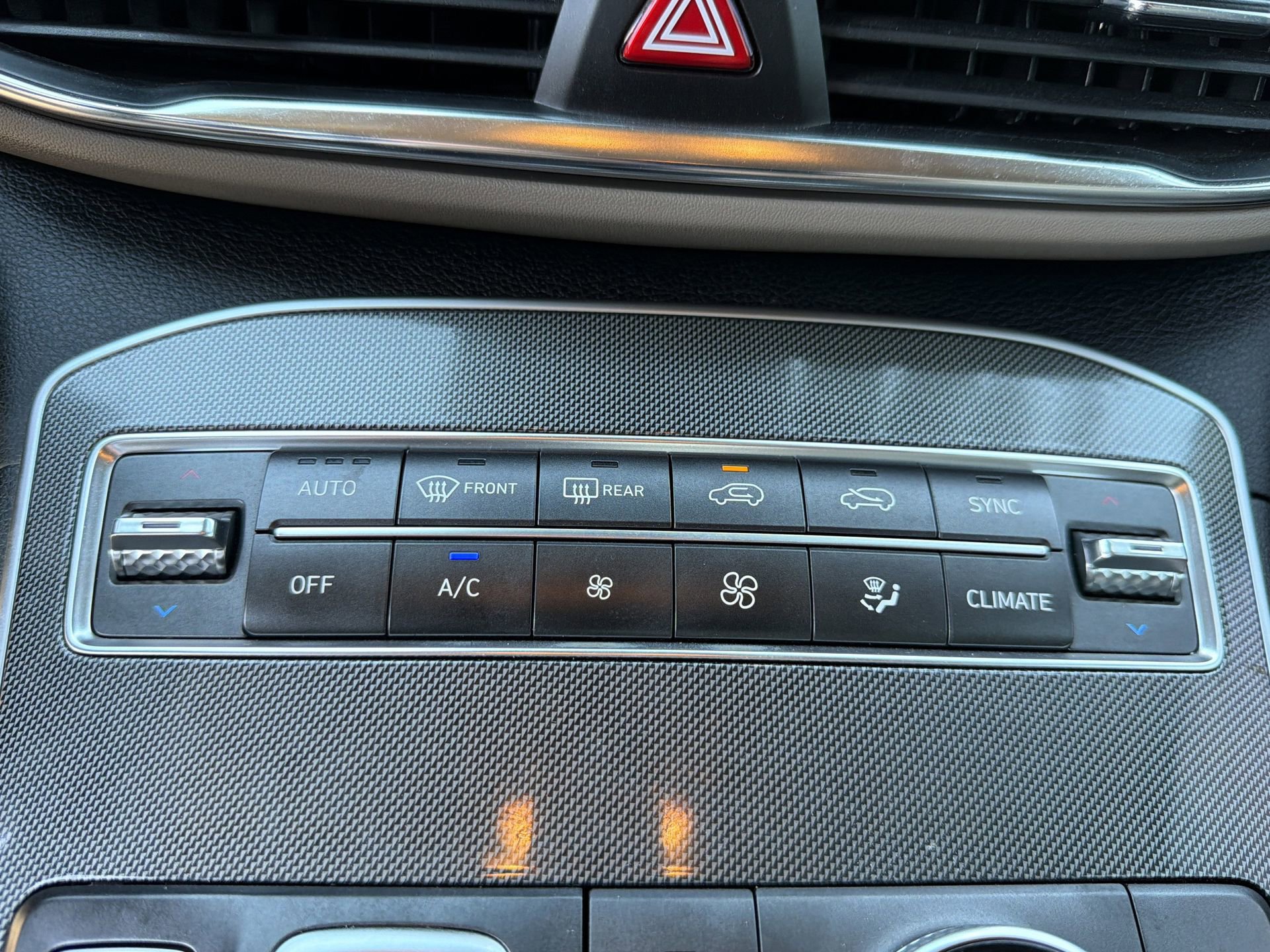 Used 2022 Hyundai Santa Fe SEL w/ Convenience Package image 11