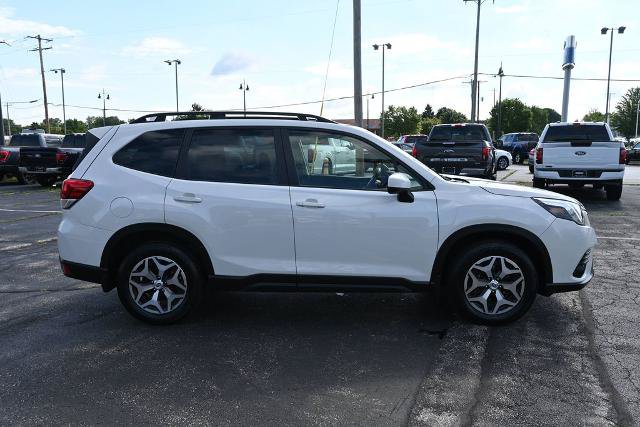 Used 2023 Subaru Forester Premium AWD/4WD image 8