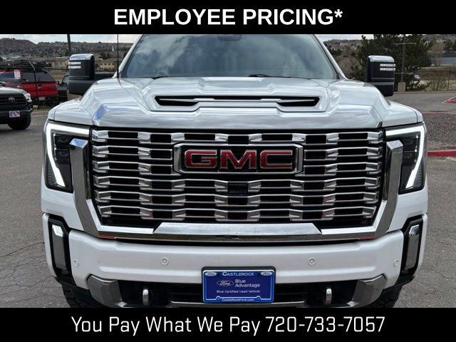 Used 2024 GMC Sierra 3500 Denali AWD/4WD image 10