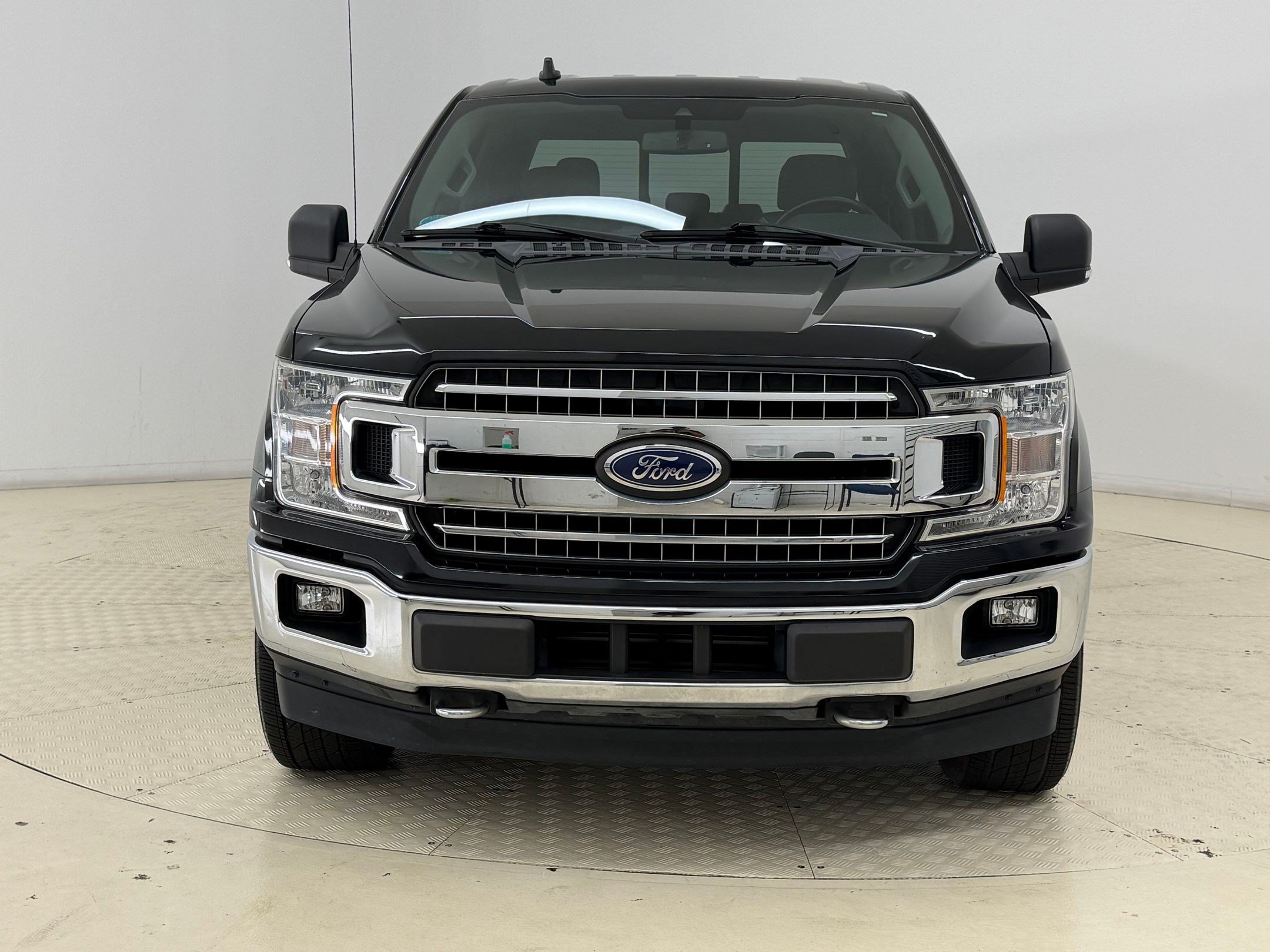 Certified 2019 Ford F150 XLT w/ Equipment Group 302A Luxury AWD/4WD image 6